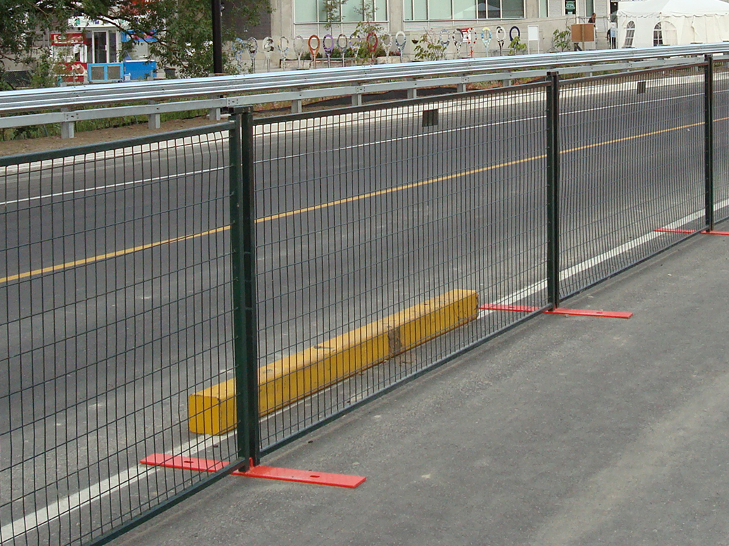 Panneaux de clôture à revêtement en poudre vert de 4 pi
